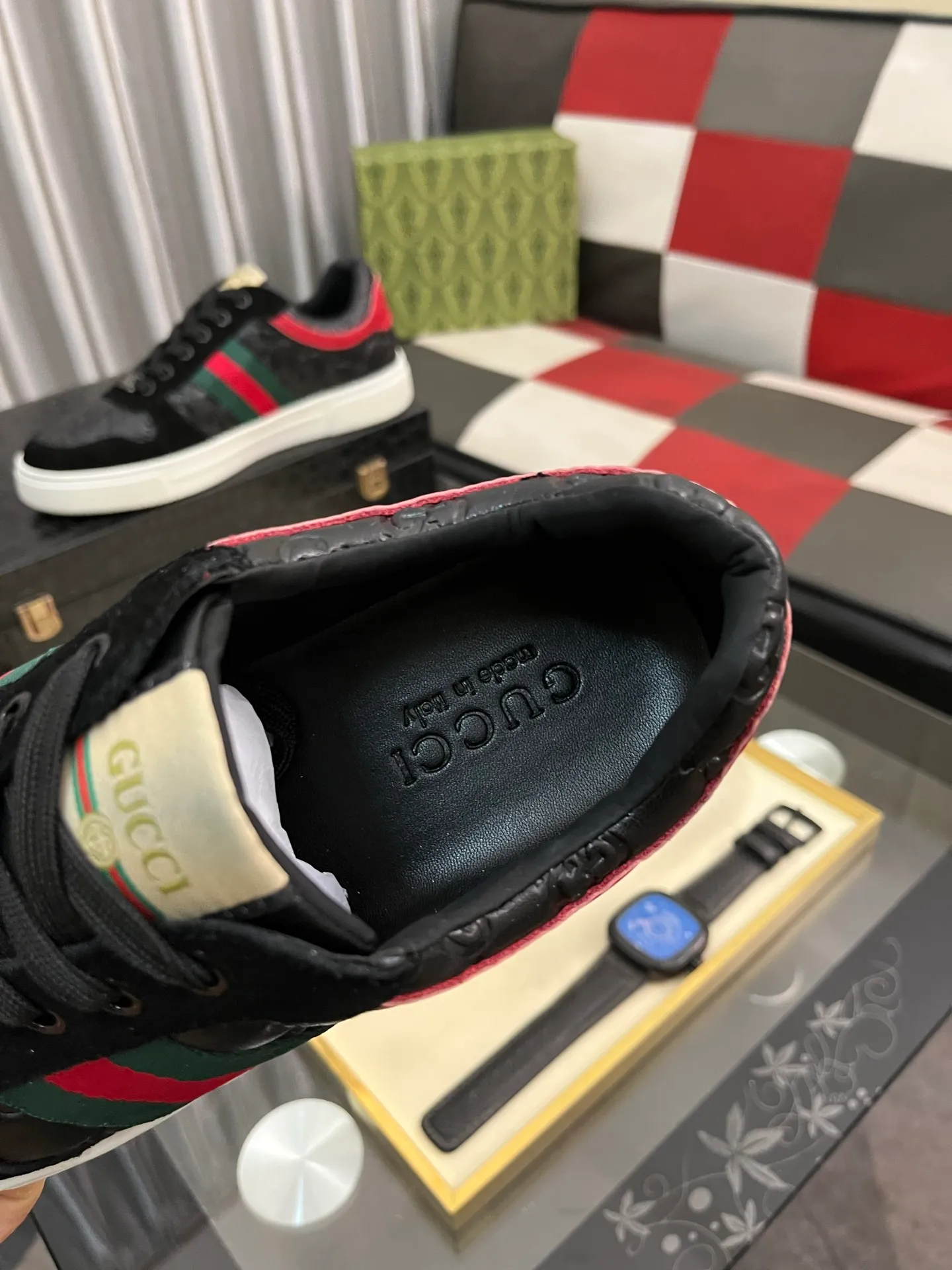 Men's Men's Shoes💰440⌚️⌚️【GUCCI】Gucci men's latest white shoe series casual shoes! The official website is built 1:1. Upper: Made of imported cowhide, with electric embroidery ➕Inner lining: Made of high-quality first-layer pigskin, soft and comfortable. Picky material selection and exquisite workmanship give you the best enjoyment. Size: 38-44 yards, 3️⃣ colors available.